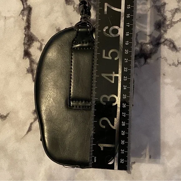 💀 Molded Skull Studded Evening Wristlet Belt Bag Pouch - Picture 8 of 9